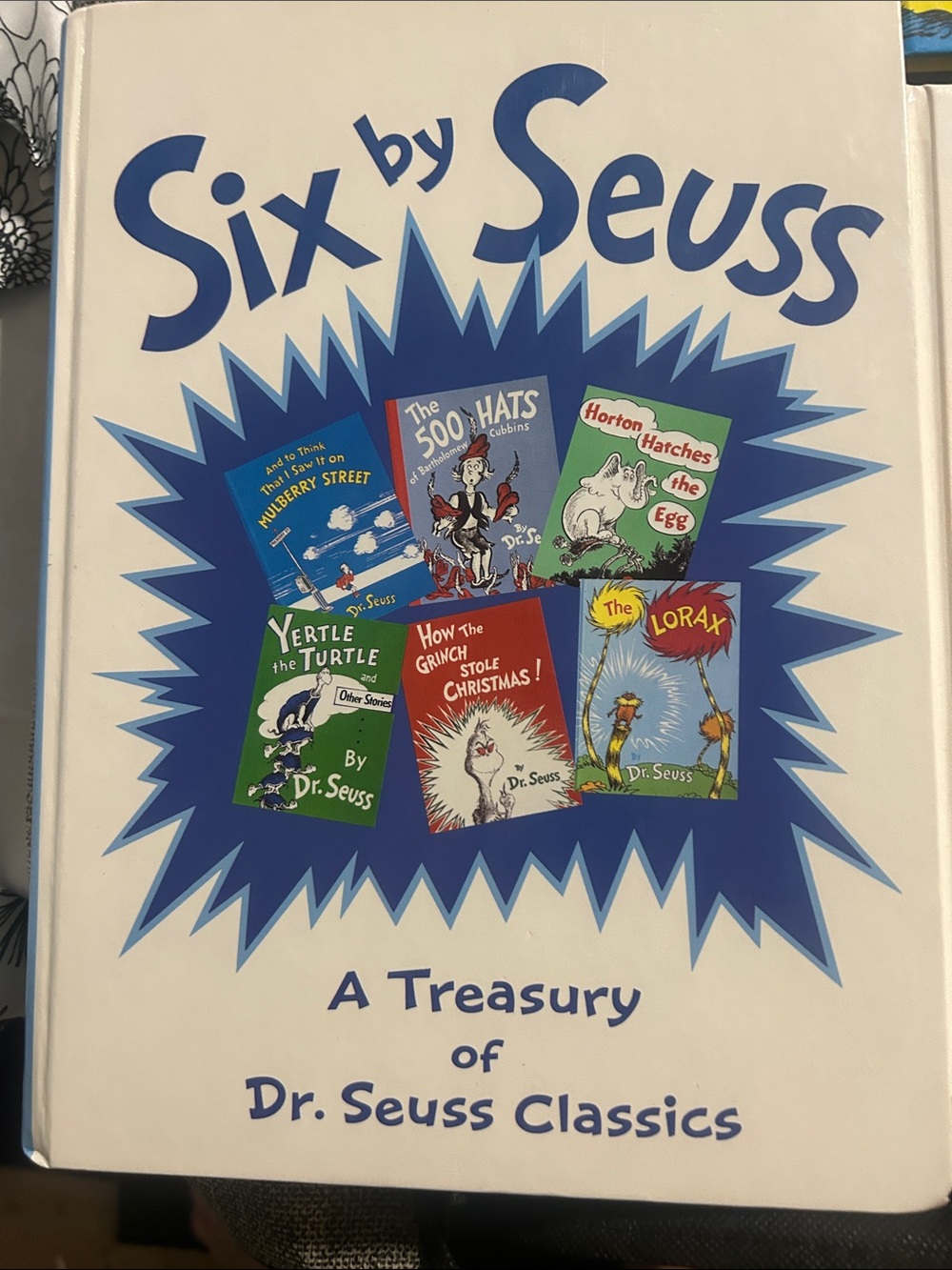 Dr. Seuss Hardcover Book - White & Blue Cover 7 Books